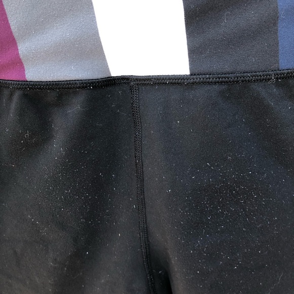 Lululemon || Shorts Size 4 - Picture 5 of 5